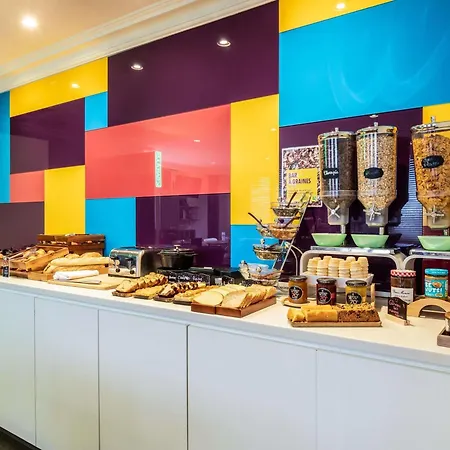 Ibis Styles Paris Tolbiac Bibliotheque-2