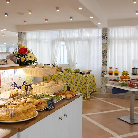 Amalfi Suite Boutique Hotel (Adults Only)-3