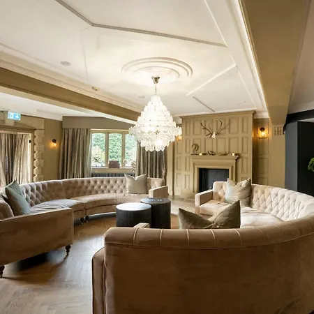 Derwent Manor Boutique Hotel-3