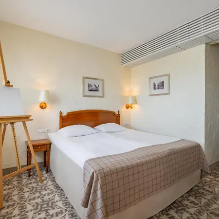 Rixwell Collection Savoy Boutique Hotel-3