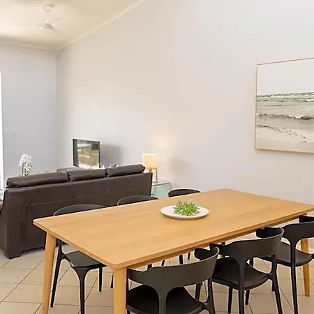 Montpellier Boutique Resort Noosa-3