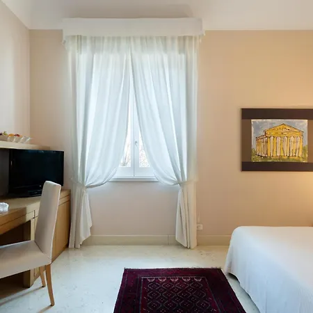 Palazzo Brunaccini Boutique Hotel-3