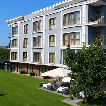 Green Roof Hotel-3
