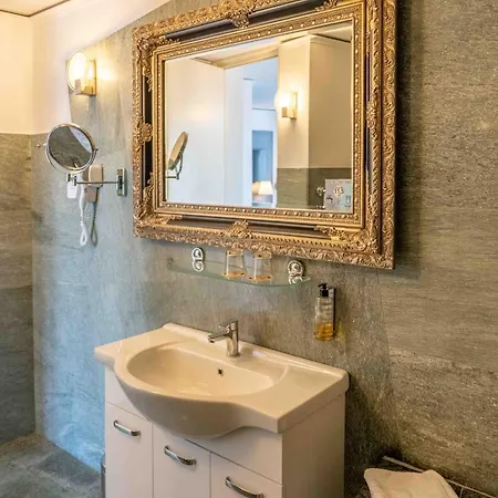 Boutique Hotel Portorose-3