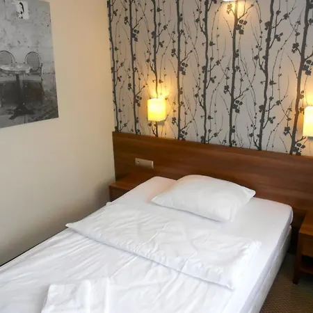 Hotel Srodmiejski-3