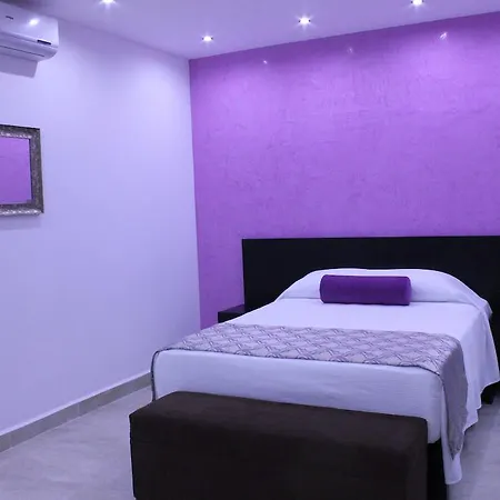 Hotel 770-2