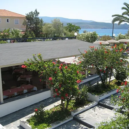 Zefiros Beach Hotel-2
