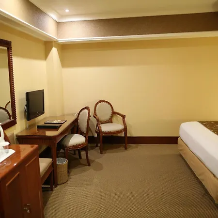 Golden Boutique Hotel Melawai-3