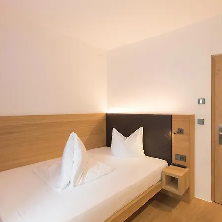 Belvenu Boutique Hotel-3