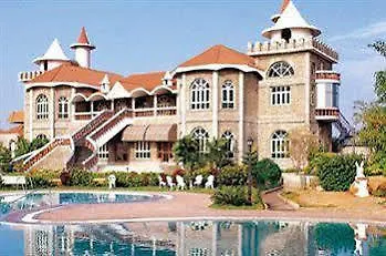 Celebrity Resort Hyderabad-2