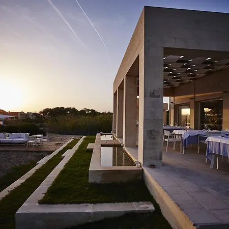 Acantha Boutique Hotel-3