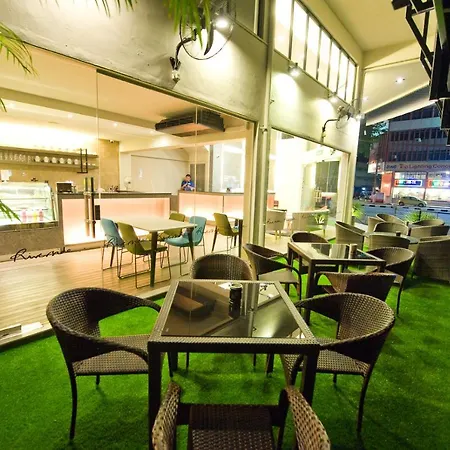 Riverside Boutique Hotel-2