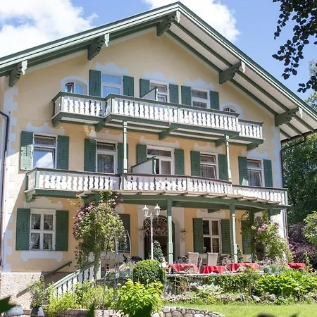 Villa Adolphine-2