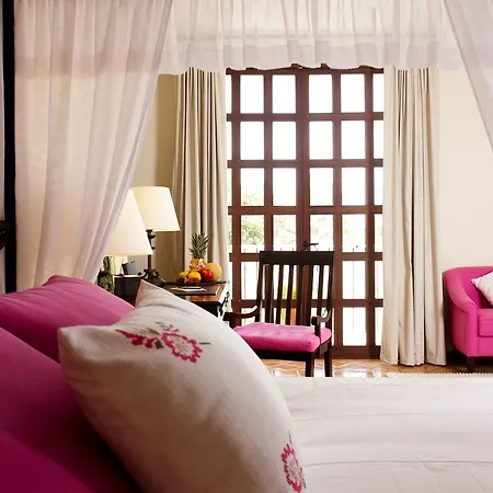 Guaycura Boutique Hotel Beach Club & Spa-3
