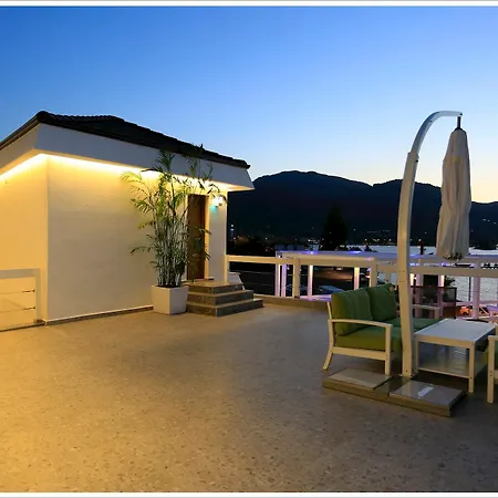Poseidon Boutique Hotel And Yacht Club Selimiye-3