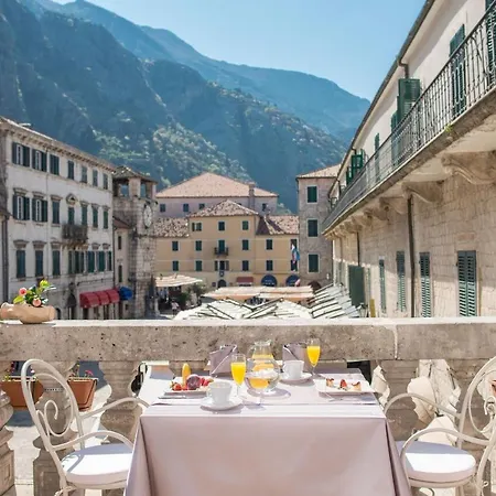 Historic Boutique Hotel Cattaro-3