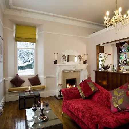 Windermere Boutique Hotel Spa Suites & Hot Tubs-2