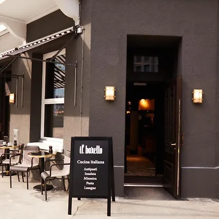 Boutique Hotel Josef-3