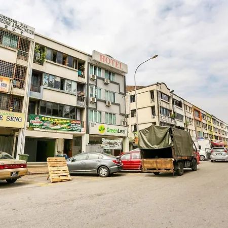 Oyo 89581 Green Leaf Boutique Hotel-2