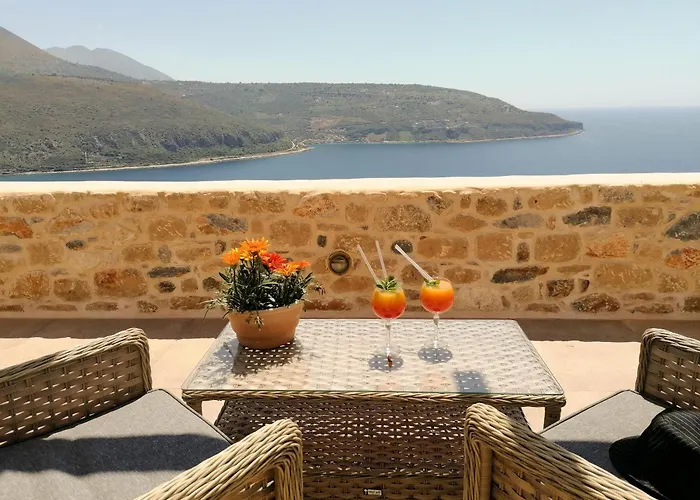 Akrolithi Boutique Hotel & Suites Oitylo