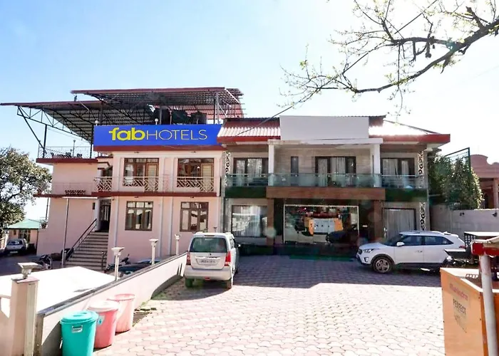 Fabhotel Red Leaf Mall Road Mussoorie