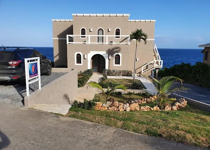 Fishers Landing Boutique Hotel West Bay