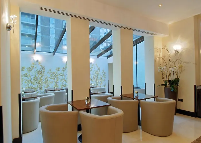Park Grand Mayfair London