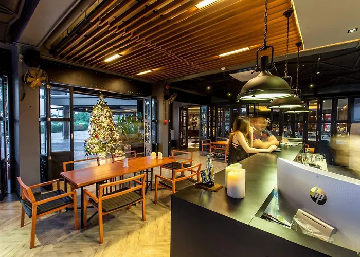 Loft Mania Boutique Hotel Chumphon