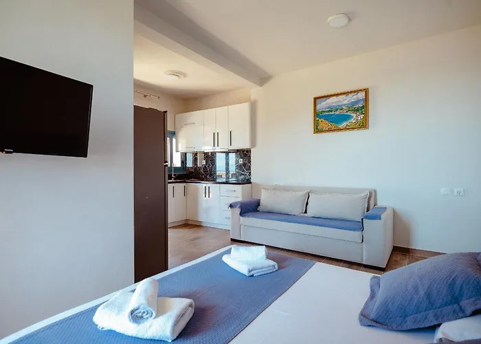 Alex Boutique Hotel Himare