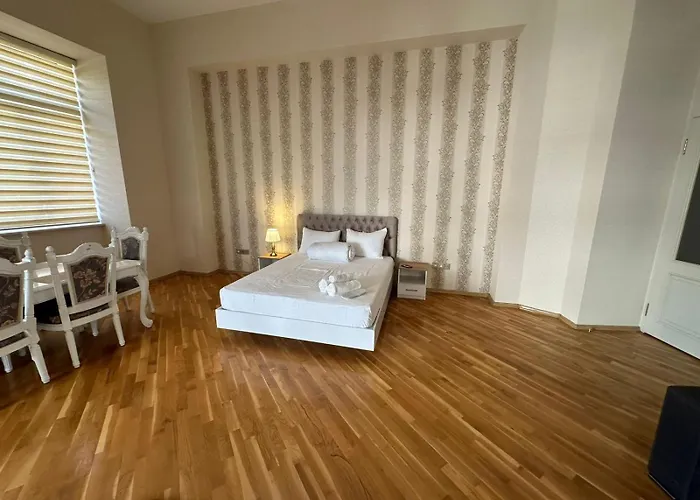 White Boutique Nizami Hotel And Apartments Baku