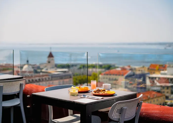 Monte Belvedere Hotel By Shiadu Lisbon
