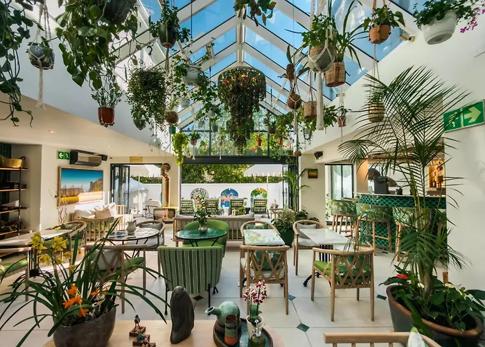 Le Petit Manoir Boutique Hotel Franschhoek