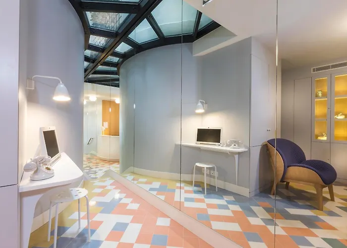 Hotel Le Lapin Blanc Paris
