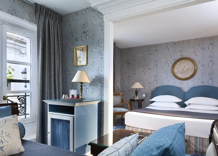 Hotel Des Grands Hommes Paris
