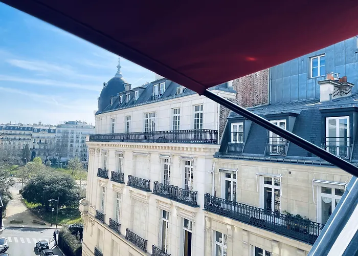Room Mate Alain - Champs-Elysées