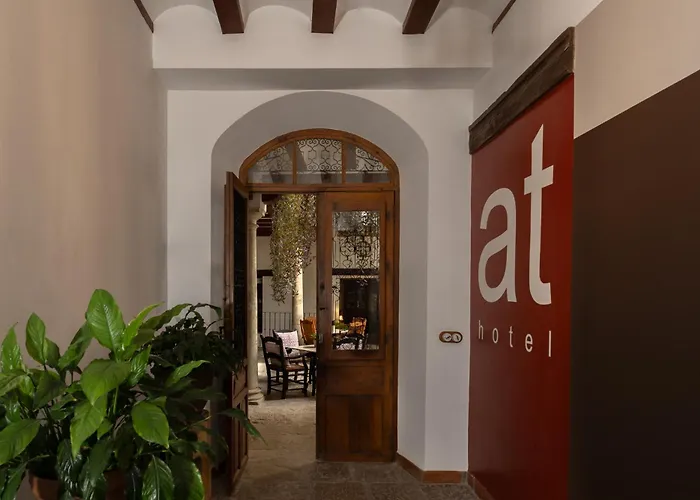 Alvaro De Torres Boutique Úbeda