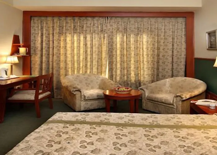 Hotel Milan Palace Prayagraj
