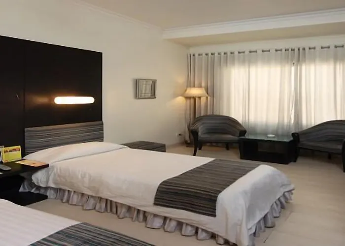 Hotel Milan Palace Prayagraj
