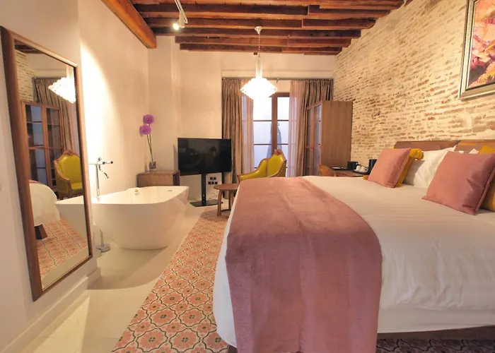 Boutique HotelAnahita Boutique