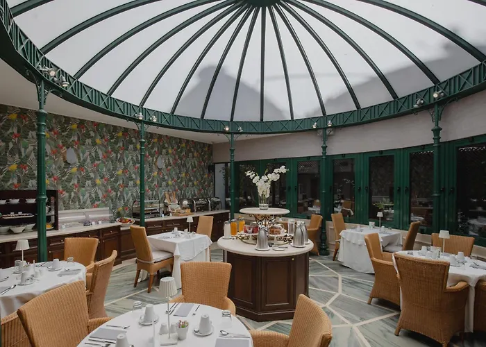 Hera Hotel Atina