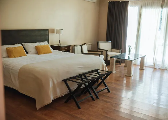 Casa Entonada - Hotel Boutique Chacras de Coria