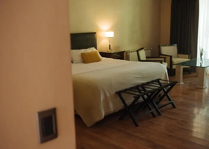 Casa Entonada - Hotel Boutique Chacras de Coria