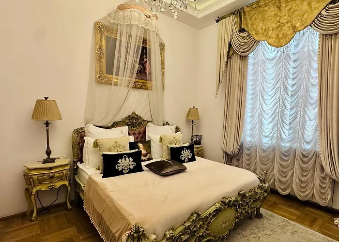 Conacul Coroanei Luxury Boutique Hotel Bucarest
