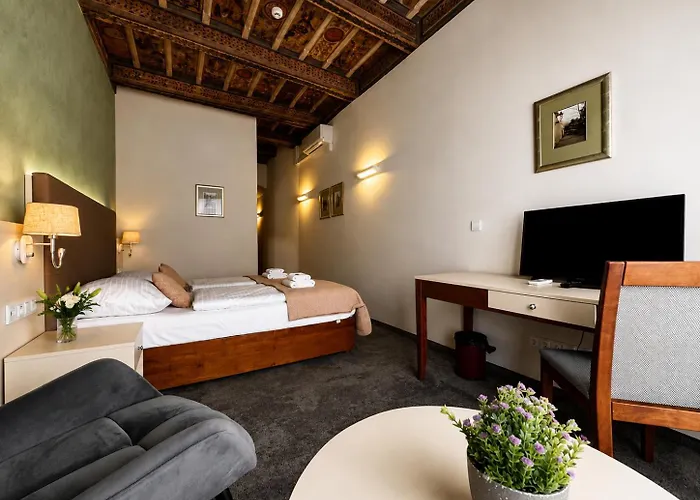 The Golden Wheel Hotel Praga