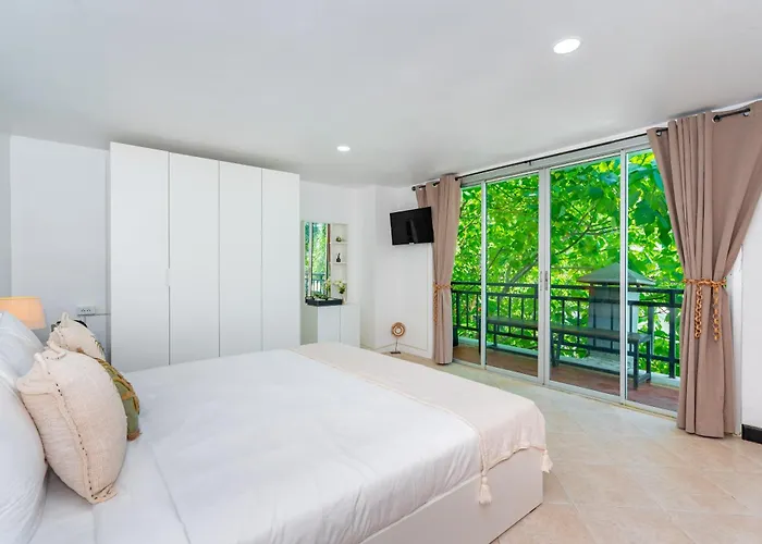 Kata Station Boutique Hotel