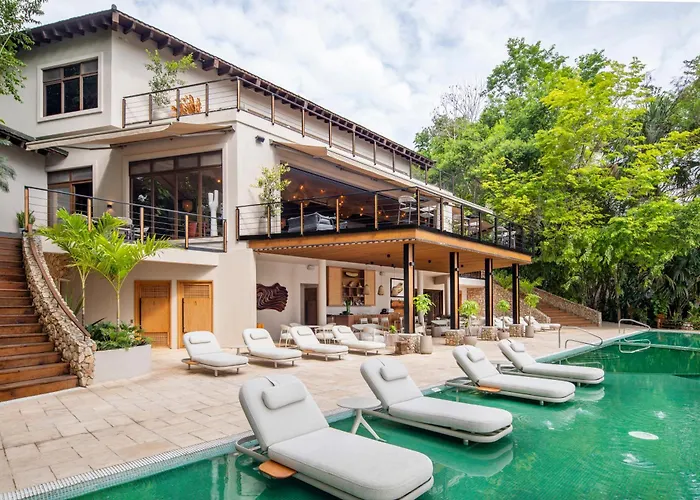 Las Lagunas Boutique Hotel Flores