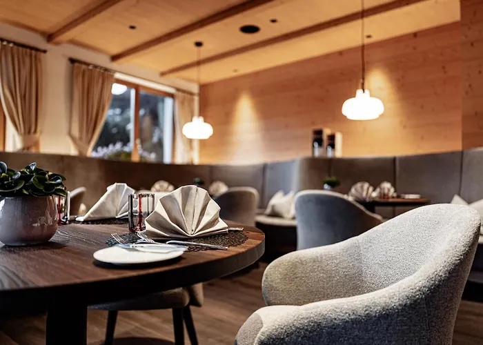 Boutique Hotel Nives - Luxury & Design In The Dolomites Sëlva