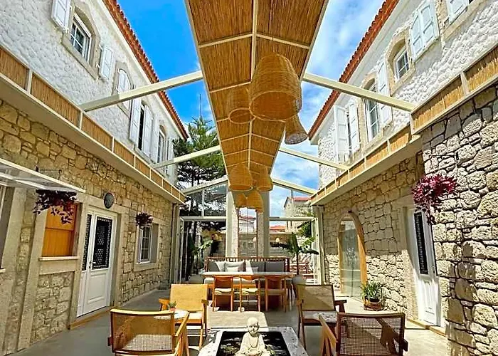 Monk Alaçatı