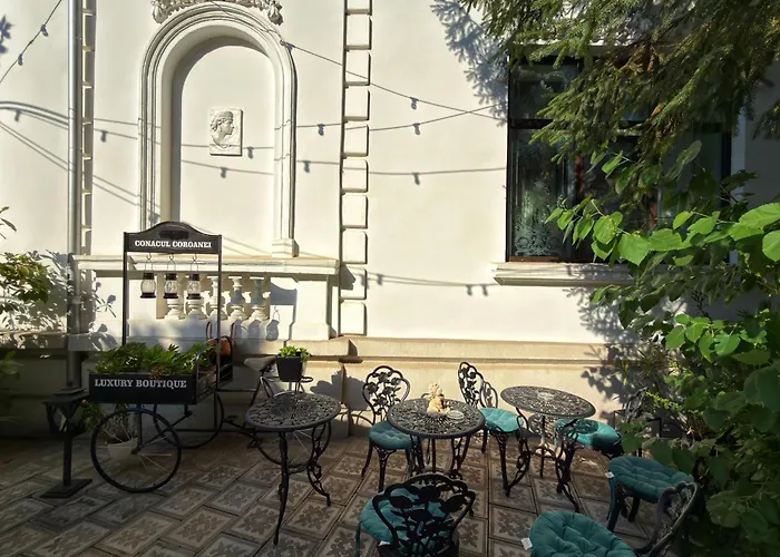 Conacul Coroanei Luxury Boutique Hotel Bucarest