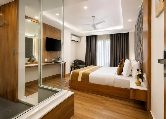 Opo The View, Delhi Airport Hotel New Delhi